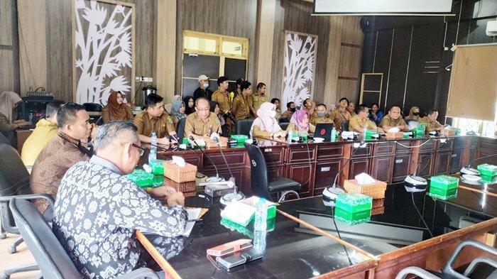 Anggota DPRD Kabupaten Balangan Minta Disdik Pertimbangkan Besaran Honor