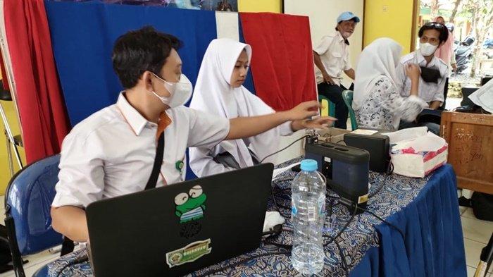 Hadapi Pemilu 2024, Disdukcapil Balangan Jemput Bola Perekaman Pelajar di Sekolah