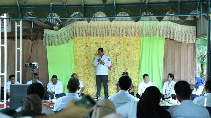 Silaturhami dan Serap Aspirasi, Pj Bupati HSU Sambangi Salah Satu Desa Terujung