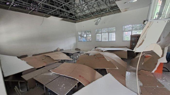 Dewan Guru Sesalkan Plafon Gedung SDN 006 Sebatik Barat Nunukan Ambruk, Belum Diserahkan