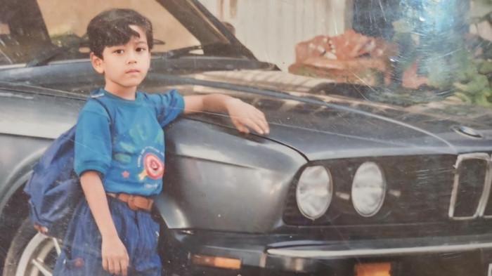 Kondisi Ekonomi Raffi Ahmad saat Kecil Jadi Sorotan, Potret Mobil Mewah Mencuri Perhatian