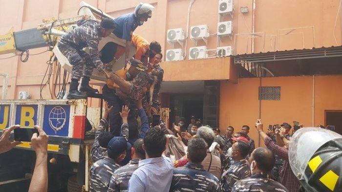 Karaoke Orange Tegal Terbakar, Enam Pemandu Lagu Tewas, 9 Dilarikan ke Rumah Sakit