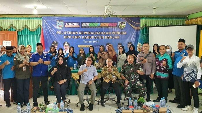 Puluhan Pemuda Dilatih Kewirausahaan Promosi Menggunakan Artificial Intelligence