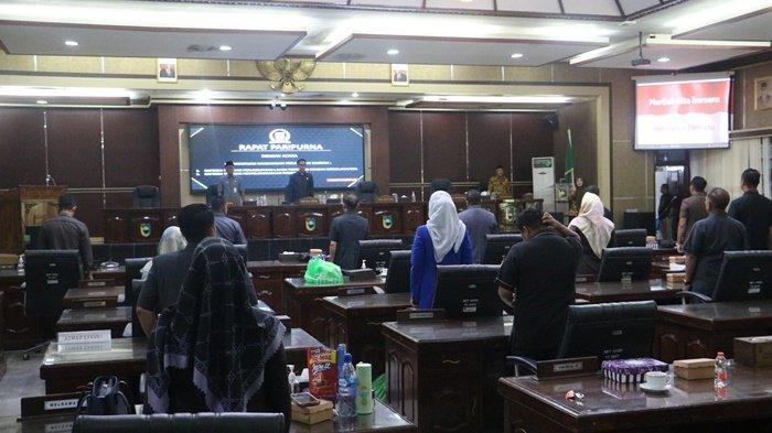 Sehari Gelar Dua Kali Rapat Paripurna, Usai Penyampaian Raperda Langsung Pemandangan Umum Fraksi