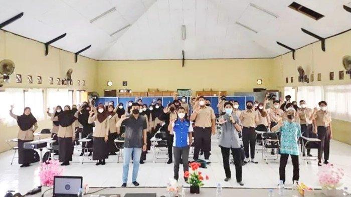 Tim Relawan TIK Kabupaten Tanah Bumbu Akan Wakili Kalsel di JaWAra Internet Sehat