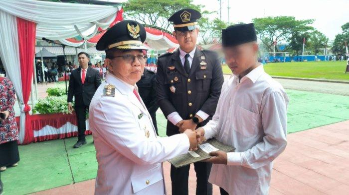 Ratusan Warga Binaan Rutan Rantau Terima Remisi di HUT RI, 3 Orang Langsung Bebas