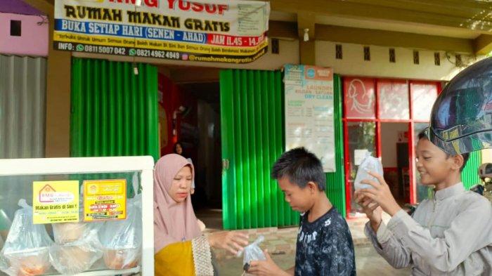 Rumah Makan Gratis Yusuf HSU Bagikan Takjil Tiap Hari Selama Ramadan, Juga Digelar di Mesir