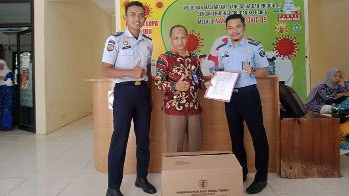 Jangkau Layanan Kesehatan Bagi Warga Binaan, Dinkes HST Salurkan Obat-obatan ke Rutan Barabai