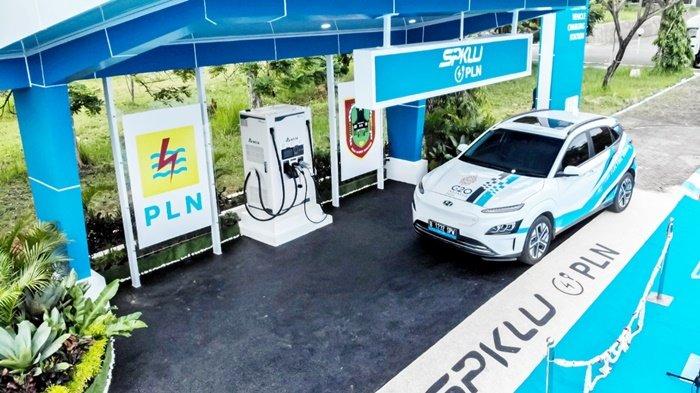 Pertama di Kalimantan, PLN Operasikan SPKLU Fast Charging di Kantor Pemerintahan