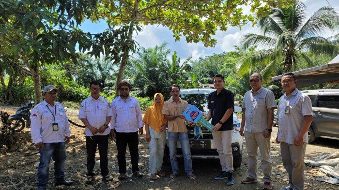 Nasabah BRI di Batulicin Dihadiahi Mobil, Pemenang Program Undian Panen Hadiah Simpedes