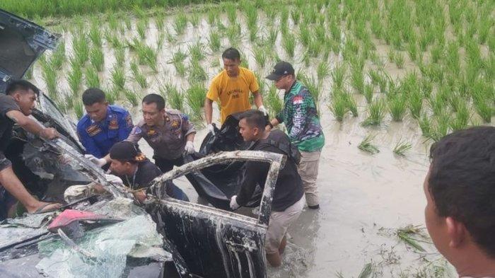Kronologi Kecelakaan Toyota Rush vs Kereta Api Tewaskan Lima Orang Satu Keluarga di Deli Serdang