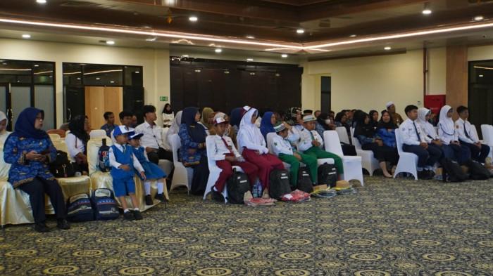 Sejumlah perwakilan pelajar dari tingkat TK, SD, dan SMP sederajat dihadirkaN