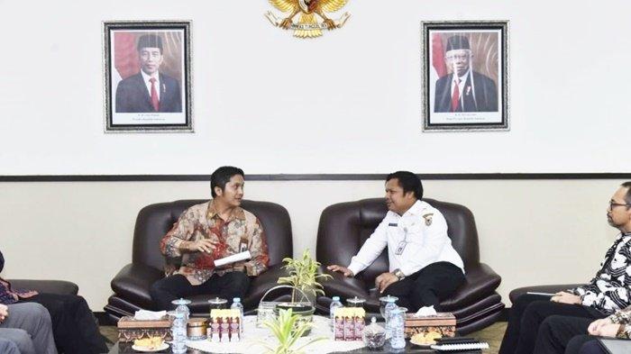 Pemerintah Provinsi Kalsel Terima Kunjungan Komite Nasional Ekonomi dan Keuangan Syariah