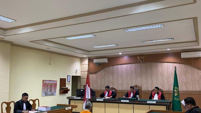 Terdakwa Dugaan Korupsi Pembangunan Rumah Sakit Kelua Tabalong Jalani Sidang Perdana