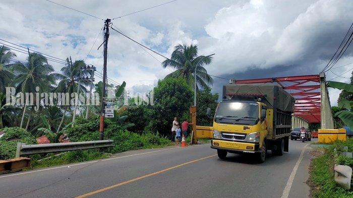 Kesekian Kali, Roboh Lagi Portal Jembatan Paringin di Kabupaten Balangan