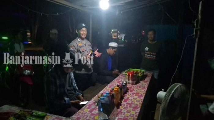 Pengelola Warung Malam di Jalan Trans Kalimantan Batola Diancam Denda Kambing