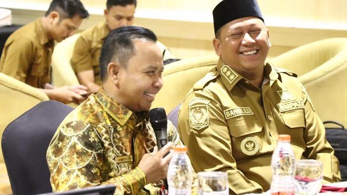 Suasana Bupati Tapin H Yamani bersama Bupati Batola