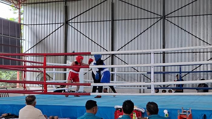 Sengit Laga Tinju Perdana Porprov Kalsel, Atlet Tanahlaut Sempat Cedera