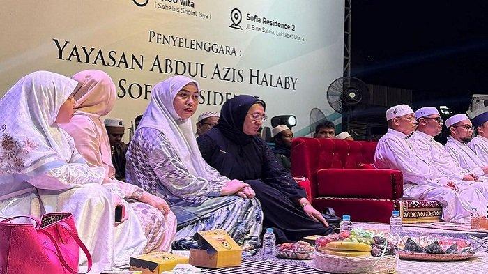 Sukses Gelar Tablig Akbar Bersama Ustadz Adi Hidayat di Banjarbaru, Lisa Halaby Ucap Syukur