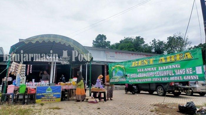 Warga Balangan Sediakan Makanan untuk Jemaah Haul Guru Sekumpul 2023 di Ar-Raudhah Martapura