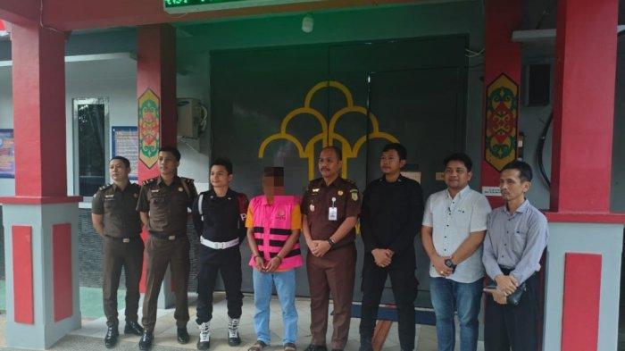 Kasus Korupsi APBDesa Dilimpahkan ke Kejari HST, Tersangka Diduga Membuat Nota Palsu