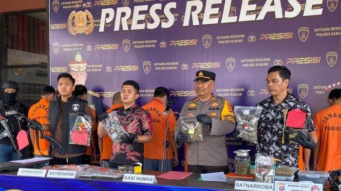 Polres Kukar Sita 3 Kilogram Ganja dari 3 Pria, Narkotika Ini Dikirim Lewat Ekspedisi