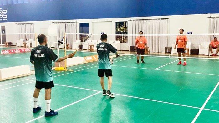 Tim Bulu Tangkis PWI Kalsel Menang 2 - 0 atas Kaltim di Porwanas XIII Malang