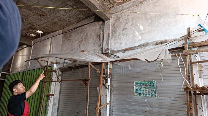 Atap Dak Pasar Baimbai di Kelayan B Banjarmasin Runtuh, Warga Rasakan Getaran Cukup Kuat