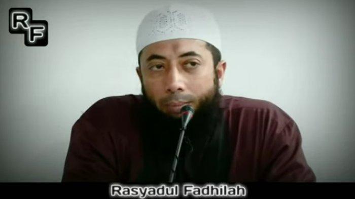 Anjuran Dzikir Pagi dan Petang Diuraikan Ustadz Khalid Basalamah, Simak Bacaan Disertai Terjemahan