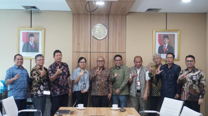 Wabup HST, H Gusti Rosyadi Elmi bersama pejabat Pemkab HST dan pihak ULM22