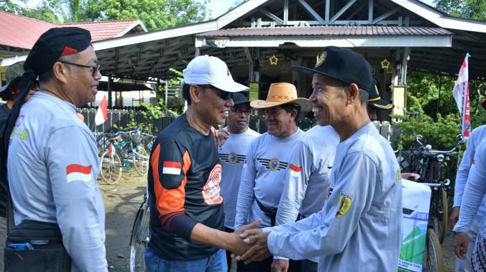 Wabup Bersama SUBUH HSS dan MOC Barabai Berkeliling dengan Sepeda Onthel