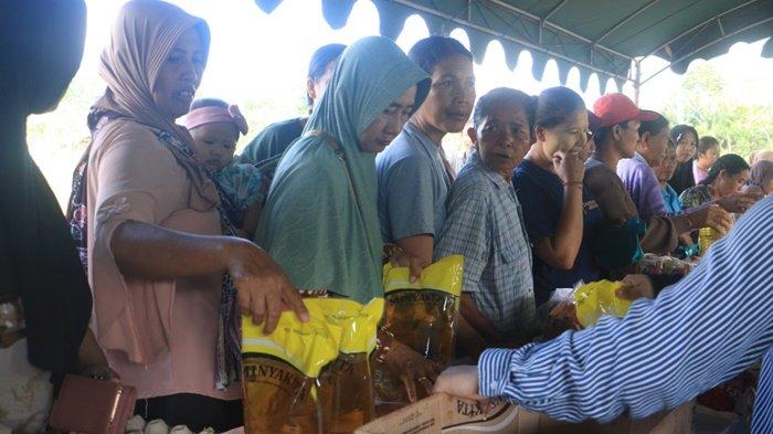 Sembako Murah Kembali Didistrubusikan Diskopdag Tala, Warga Tajau Pecah Antusias Belanja