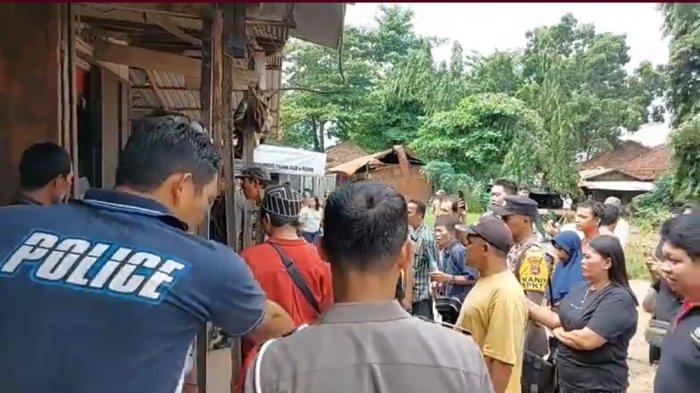 Penjahit Pasar Parabola Awalnya Dikira Tidur, Dibangunkan Tak Merespon, Sang Anak Panggil Tetangga