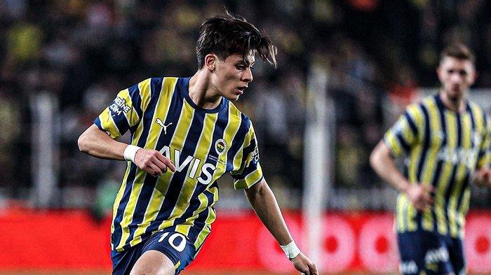 Barcelona Menjadi Klub Terbaru Buru Wonderkid Fenerbahce dan Tottenham Selesaikan Bek Blaugrana