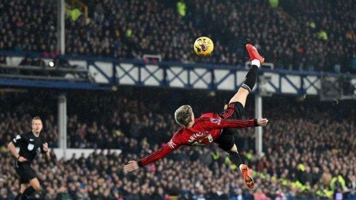 Daftar Resmi Pesaing Pencetak Gol Terbaik atau Puskas 2023: Bamford, Garnacho, Szoboszlai, Kane