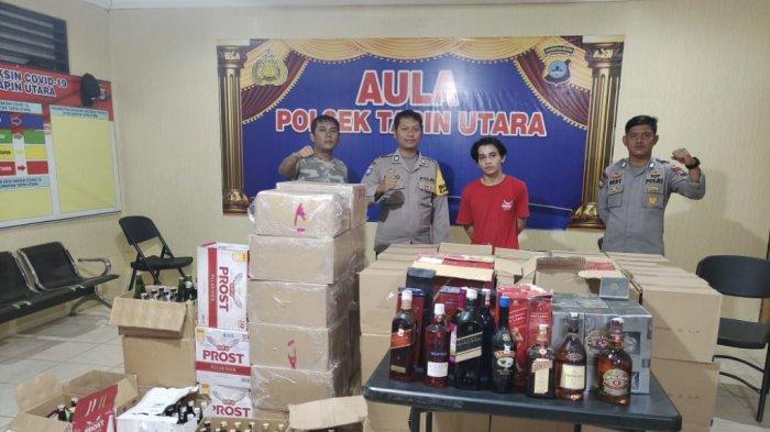 Simpan Ribuan Botol Miras, Lelaki Ini Diamankan Warga Kompleks ASABRI Rangda Malingkung Tapin