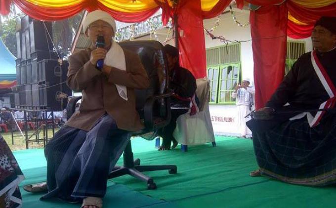 Aa Gym Dikawal Dua Panglima Abu Saat Ceramah Maulid