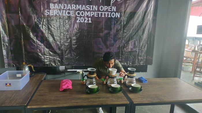 Adam dari Banjarbaru Juara Pertama Seduh Kopi di Pahlawan Kopi Banjarmasin, Kantongi Rp1,5 Juta
