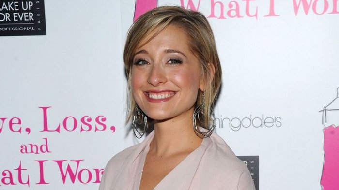 Aktris Cantik Hollywood Ditangkap Atas Dugaan Kejahatan Seksual, Begini Modusnya