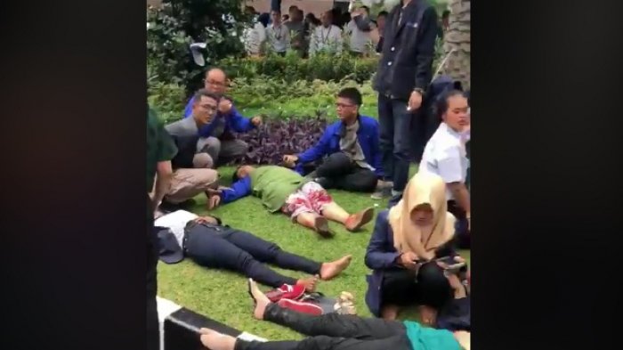 Korban Robohnya Selasar Gedung BEI Diperkirakan Ratusan Orang, Ini Daftar Sementara