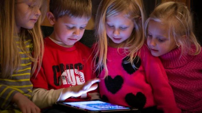 Ibu Wajib Tahu! Ini 8 Fakta tentang Generasi Alpha yang Harus Diantisipasi