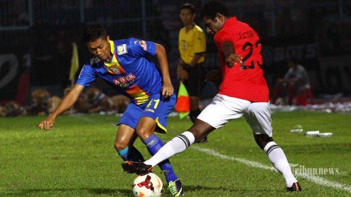 Dibobol Arema 1-0, Kiper Persija Menangis