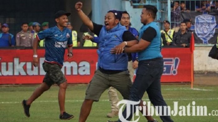Ancaman Sanksi Komdis PSSI untuk Arema FC Usai Kerusuhan Arema FC vs Persebaya di Liga 1 2018