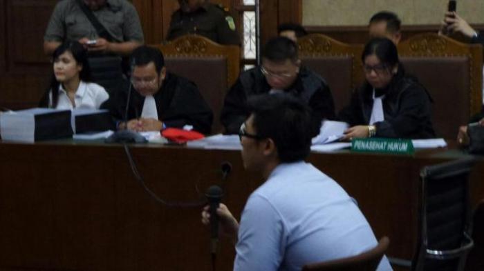 Suami Mirna Jawab Soal Rumor Hubungan Asmara Istrinya dengan Jessica