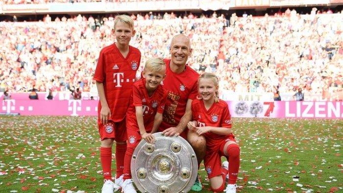 Sesak dan Sulit Bernapas, Curhat Arjen Robben Saat Istrinya Terpapar Virus Corona