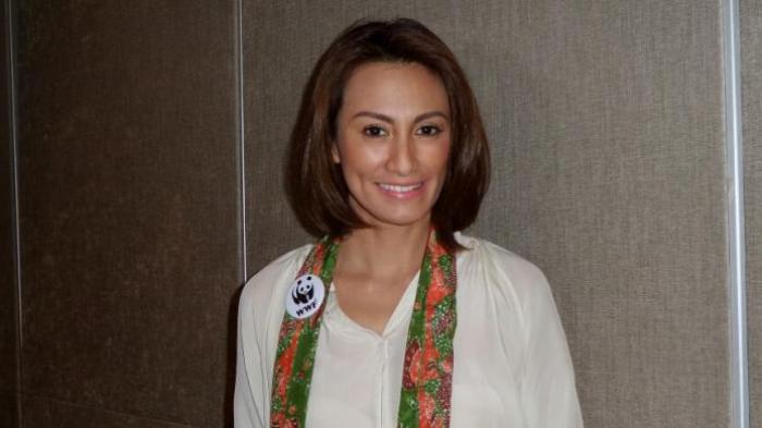 Hidup Stress, Davina Lebih Mimilih