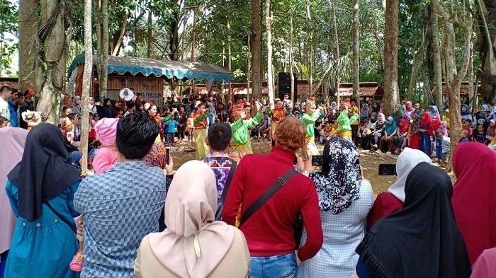Aruh Karasmin di Balida, Libatkan Masyarakat Desa dan Tarik Pengunjung