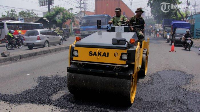 Ramadhan Pengecoran Jalan Bawen-Semarang Belum Rampung