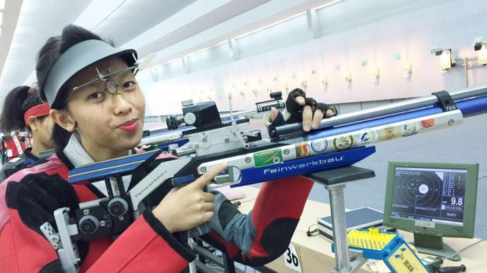 Cewek Peraih Emas Cabang Tembak Ini Mulanya Tak Suka Menembak