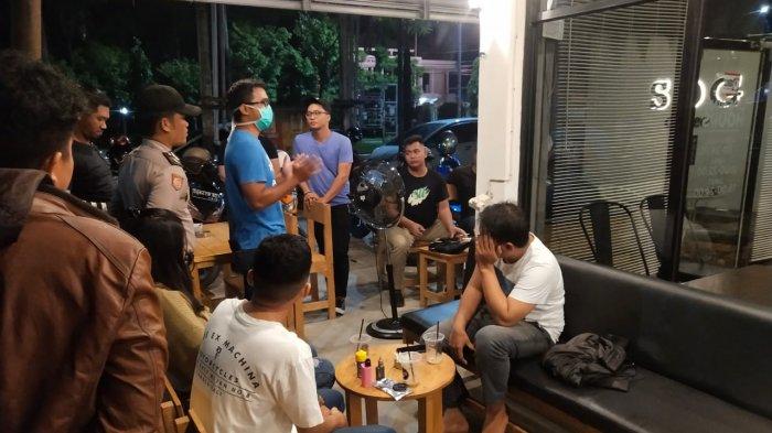 Tertibkan Masyarakat Terkait Wabah Corona, Polresta Banjarmasin Pantau Tempat Keramaian